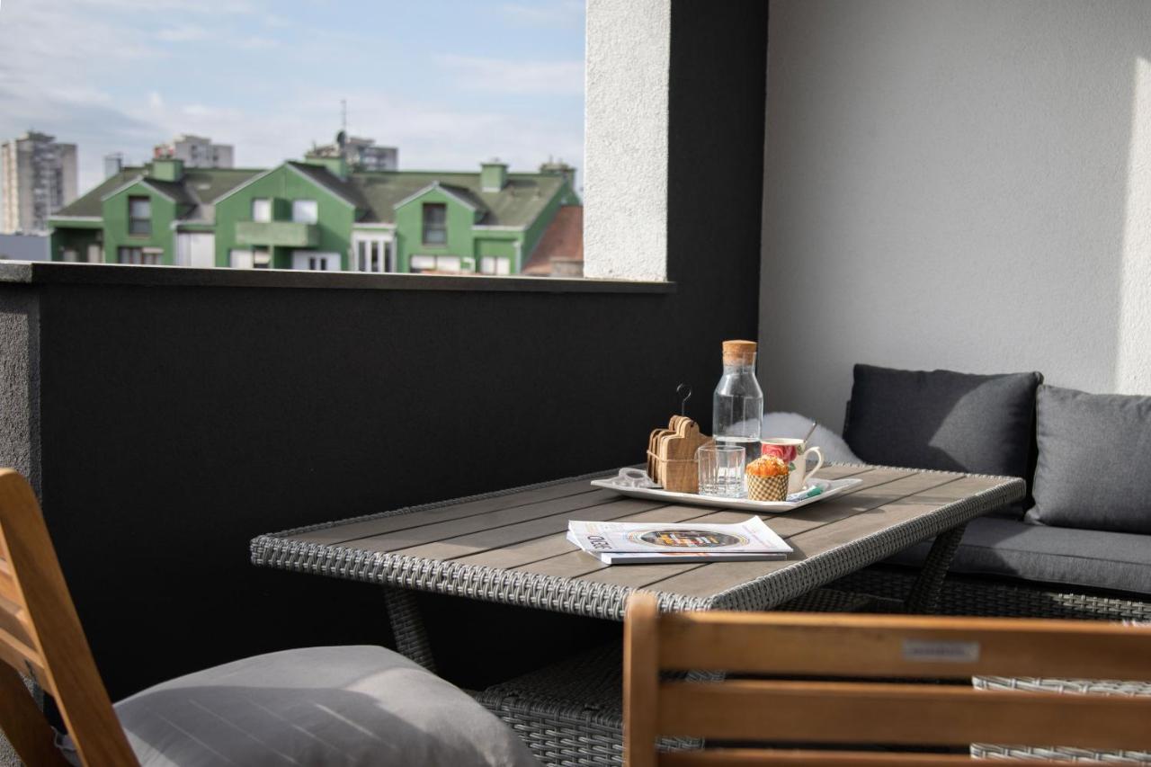 Design 2Bdr Apartment With Balcony- Free Parking Загреб Екстериор снимка